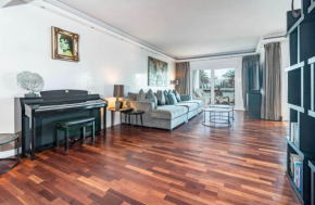 Puerto banus sea view apartment by Costarentals - Ref M31